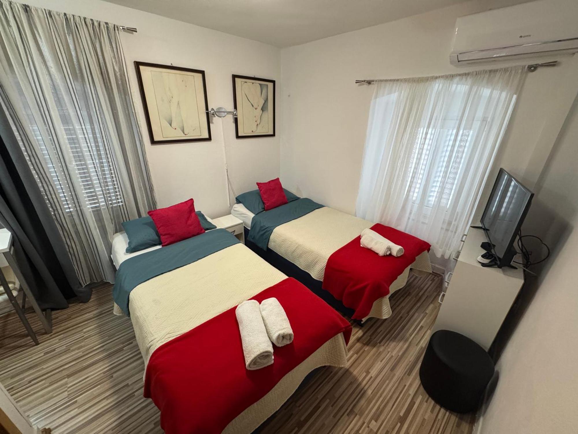 Damira Rooms Split Exterior photo